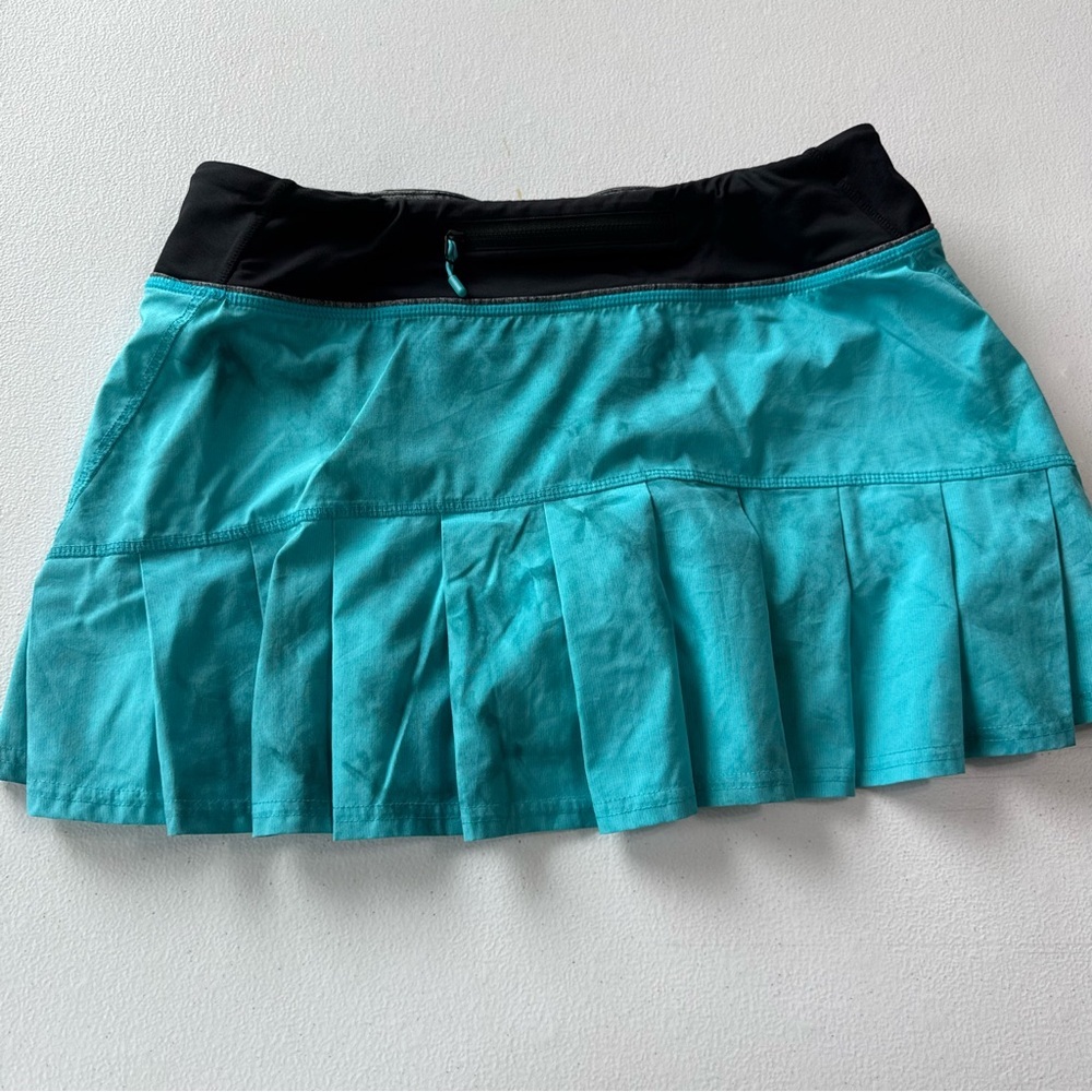 Lululemon Skirt Size 6 - Picture 5 of 7